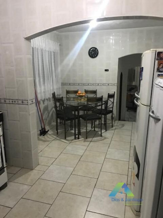 Imagem Sobrado com 4 Quartos à Venda, 225 m² em Jardim Cristiane - Santo André
