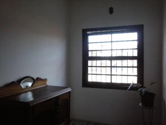 Imagem Casa com 6 Quartos à Venda, 237 m² em Centro - Pindamonhangaba