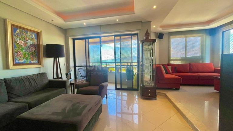 Imagem Apartamento com 3 Quartos à Venda, 142 m² em Centro - Florianópolis Imagem Apartamento com 3 Quartos à Venda, 142 m² em Centro - Florianópolis
