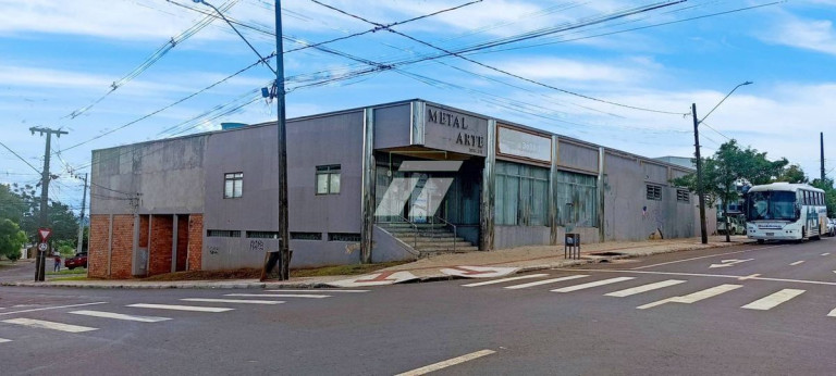 Ponto Comercial à Venda, 1.158 m² em Universitário - Cascavel