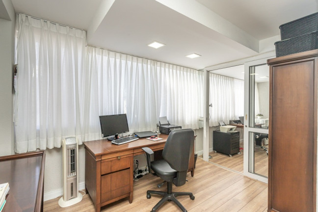 Imagem Cobertura com 3 Quartos à Venda, 240 m² em Chácara Das Pedras - Porto Alegre Imagem Cobertura com 3 Quartos à Venda, 240 m² em Chácara Das Pedras - Porto Alegre