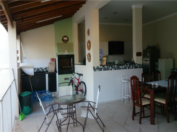 Imagem Casa com 5 Quartos à Venda, 385 m² em Jardim Pires De Mello - Sorocaba Imagem Casa com 5 Quartos à Venda, 385 m² em Jardim Pires De Mello - Sorocaba