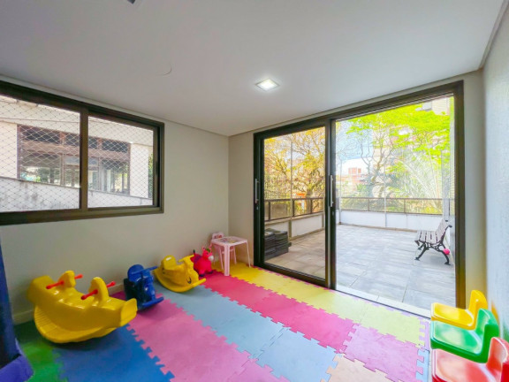 Imagem Apartamento com 3 Quartos à Venda, 159 m² em Moinhos De Vento - Porto Alegre Imagem Apartamento com 3 Quartos à Venda, 159 m² em Moinhos De Vento - Porto Alegre