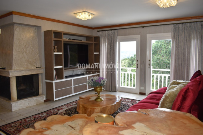 Imagem Casa com 5 Quartos à Venda, 800 m² em Região Do Alto Do Capivari - Campos Do Jordão Imagem Casa com 5 Quartos à Venda, 800 m² em Região Do Alto Do Capivari - Campos Do Jordão
