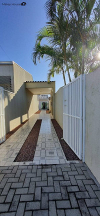 Casa com 2 Quartos à Venda,  em Bal. Nereidas - Guaratuba