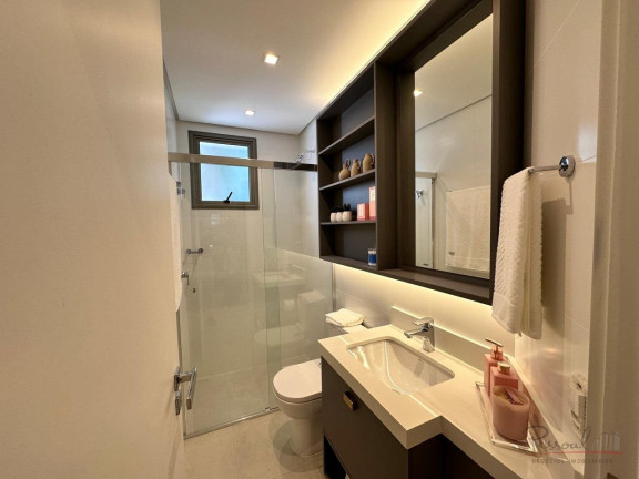 Imagem Apartamento com 2 Quartos à Venda, 102 m² em Centro - Florianópolis Imagem Apartamento com 2 Quartos à Venda, 102 m² em Centro - Florianópolis