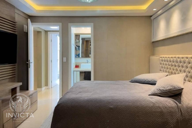 Imagem Apartamento com 3 Quartos à Venda, 200 m² em Centro - Balneário Camboriú Imagem Apartamento com 3 Quartos à Venda, 200 m² em Centro - Balneário Camboriú
