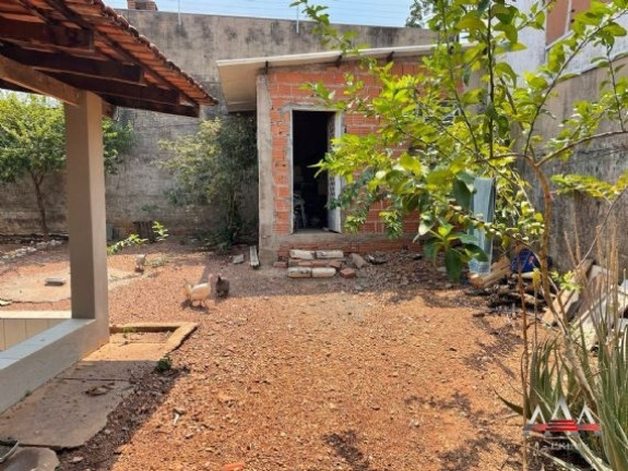 Imagem Casa com 4 Quartos à Venda, 900 m² em Jardim Califórnia - Cuiabá