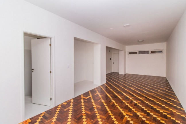 Imagem Imóvel com 1 Quarto à Venda, 48 m² em Centro Histórico - Porto Alegre Imagem Imóvel com 1 Quarto à Venda, 48 m² em Centro Histórico - Porto Alegre