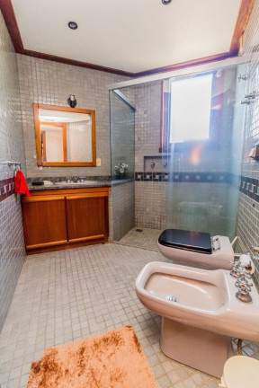 Imagem Apartamento com 3 Quartos à Venda, 172 m² em Petrópolis - Porto Alegre