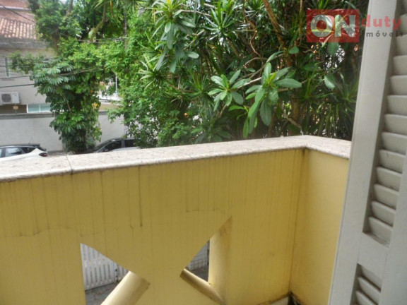 Imagem Sobrado com 2 Quartos para Alugar, 200 m² em Campo Grande - Santos