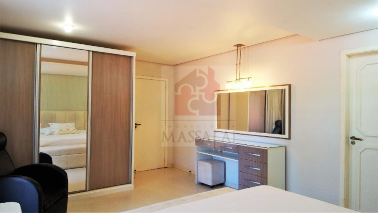 Imagem Casa com 4 Quartos à Venda, 350 m² em Nonoai - Porto Alegre Imagem Casa com 4 Quartos à Venda, 350 m² em Nonoai - Porto Alegre