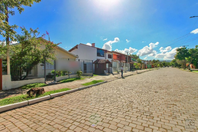 Imagem Casa com 3 Quartos à Venda, 139 m² em Ipanema - Porto Alegre
