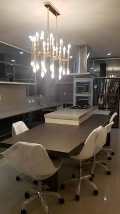 Imagem Apartamento com 4 Quartos para Temporada, 183 m² em Centro - Balneário Camboriú Imagem Apartamento com 4 Quartos para Temporada, 183 m² em Centro - Balneário Camboriú