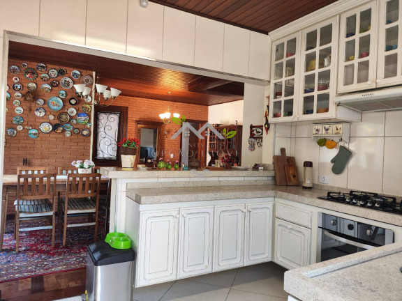 Imagem Casa com 4 Quartos à Venda, 220 m² em Condomínio Colinas Do Sol - Campos Do Jordão Imagem Casa com 4 Quartos à Venda, 220 m² em Condomínio Colinas Do Sol - Campos Do Jordão