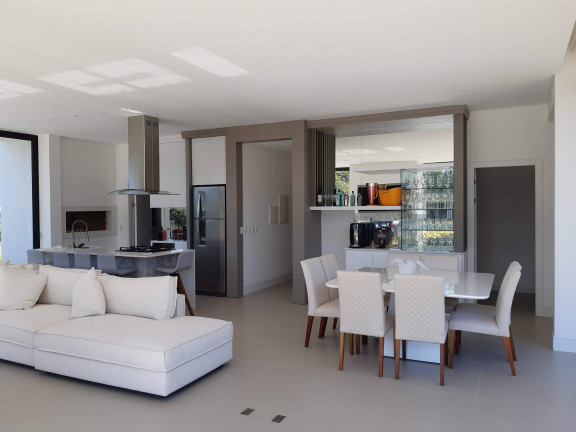 Imagem Casa com 4 Quartos à Venda, 204 m² em Marina - Xangri-lá Imagem Casa com 4 Quartos à Venda, 204 m² em Marina - Xangri-lá