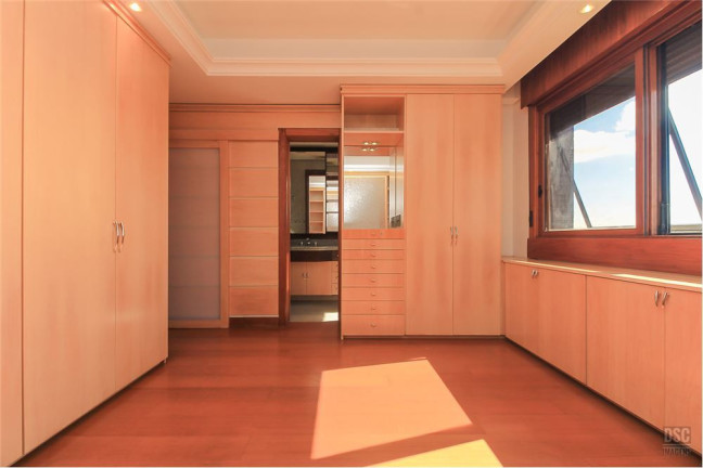 Imagem Apartamento com 3 Quartos à Venda, 211 m² em Mont Serrat - Porto Alegre Imagem Apartamento com 3 Quartos à Venda, 211 m² em Mont Serrat - Porto Alegre