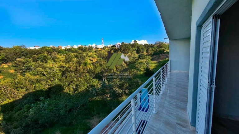 Imagem Casa com 3 Quartos à Venda, 246 m² Imagem Casa com 3 Quartos à Venda, 246 m²