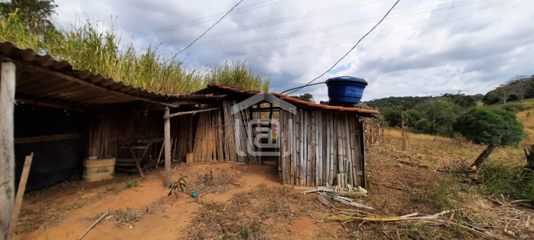 Imagem Imóvel com 2 Quartos à Venda, 2 m² em Faxinal - Botelhos Imagem Imóvel com 2 Quartos à Venda, 2 m² em Faxinal - Botelhos