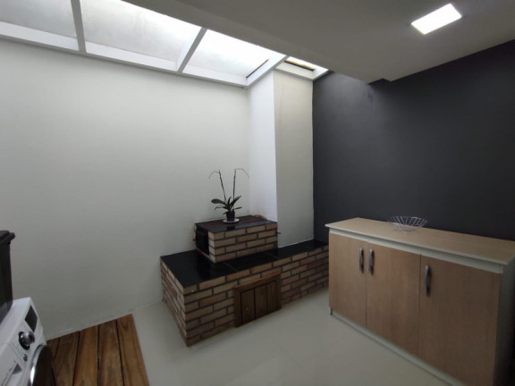 Imagem Sobrado com 2 Quartos à Venda, 85 m² em Nossa Senhora Da Saúde - Caxias Do Sul Imagem Sobrado com 2 Quartos à Venda, 85 m² em Nossa Senhora Da Saúde - Caxias Do Sul