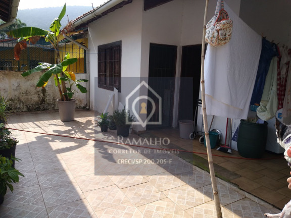 Imagem Casa com 4 Quartos à Venda, 200 m² em Solemar - Praia Grande Imagem Casa com 4 Quartos à Venda, 200 m² em Solemar - Praia Grande