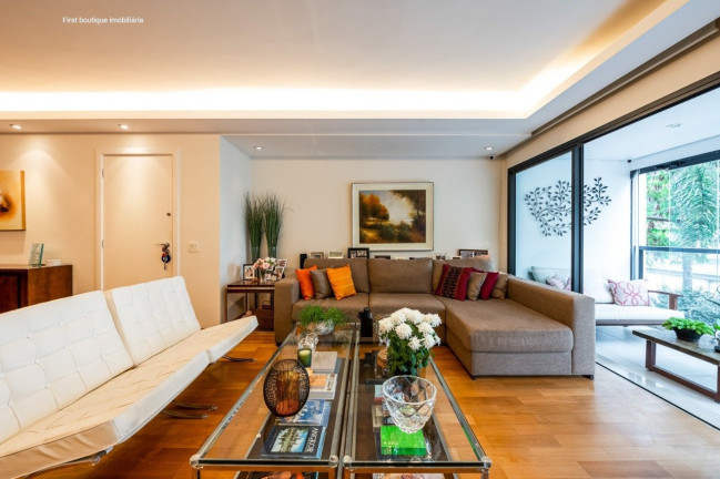 Imagem Apartamento com 3 Quartos à Venda, em Vila Nova Conceição - São Paulo Imagem Apartamento com 3 Quartos à Venda, em Vila Nova Conceição - São Paulo