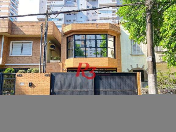 Sobrado com 3 Quartos para Alugar, 240 m² em Gonzaga - Santos