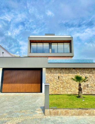 Imagem Casa à Venda, em Pedra Branca - Palhoça Imagem Casa à Venda, em Pedra Branca - Palhoça