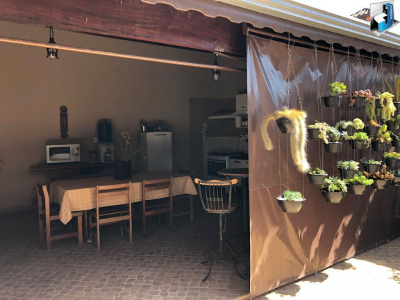 Imagem Casa com 3 Quartos à Venda, 181 m² em Jardim Saba - Tatuí