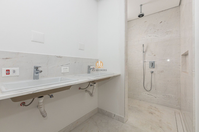 Imagem Imóvel com 2 Quartos à Venda, 131 m² em Bigorrilho - Curitiba Imagem Imóvel com 2 Quartos à Venda, 131 m² em Bigorrilho - Curitiba