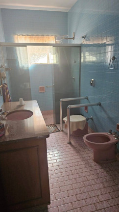 Imagem Casa com 3 Quartos à Venda, 520 m² em Centro - Arapongas