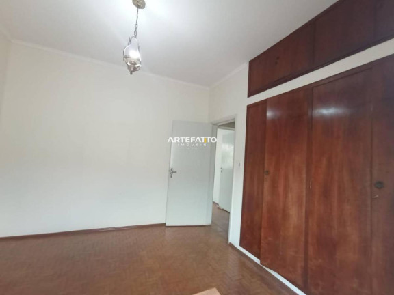 Imagem Casa com 3 Quartos à Venda, 325 m²