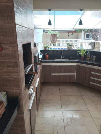 Imagem Casa com 2 Quartos à Venda, 215 m² em Loteamento Residencial Andrade - Pindamonhangaba