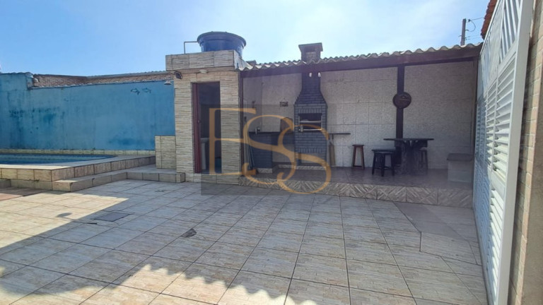 Imagem Casa com 6 Quartos à Venda, 289 m² em Balneário Regina Maria - Mongaguá Imagem Casa com 6 Quartos à Venda, 289 m² em Balneário Regina Maria - Mongaguá