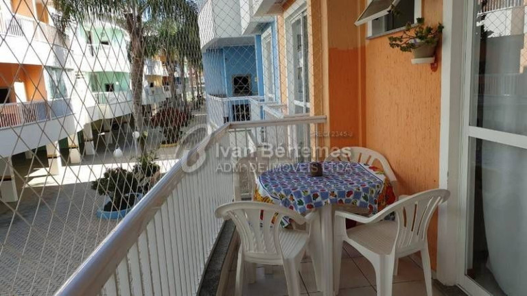 Apartamento com 2 Quartos para Temporada,  em Bombas - Bombinhas
