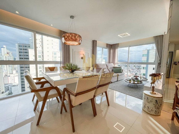 Imagem Apartamento com 3 Quartos à Venda, 126 m² em Centro - Balneário Camboriú