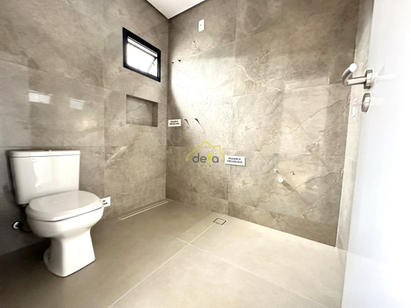 Imagem Casa com 3 Quartos à Venda, 153 m² em América - Joinville Imagem Casa com 3 Quartos à Venda, 153 m² em América - Joinville