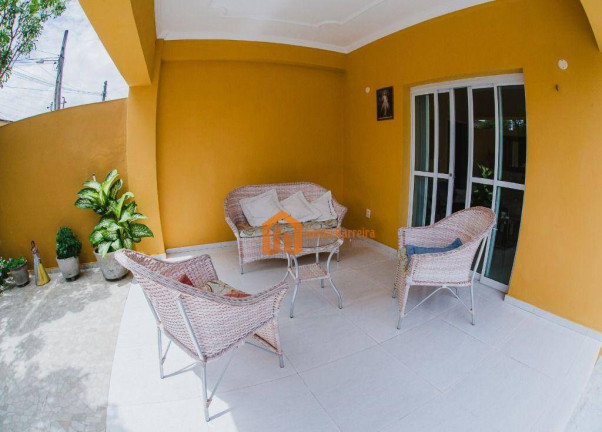 Imagem Casa com 3 Quartos à Venda, 215 m² em Henrique Jorge - Fortaleza