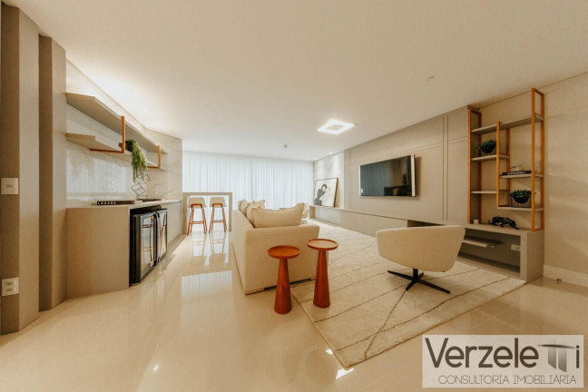 Imagem Apartamento com 3 Quartos à Venda, 164 m² em Pioneiros - Balneário Camboriú Imagem Apartamento com 3 Quartos à Venda, 164 m² em Pioneiros - Balneário Camboriú