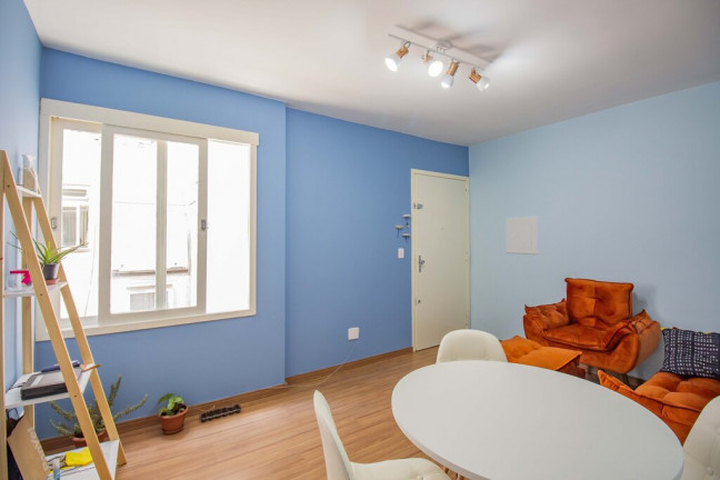 Apartamento com 2 Quartos à Venda,  em Menino Deus - Porto Alegre