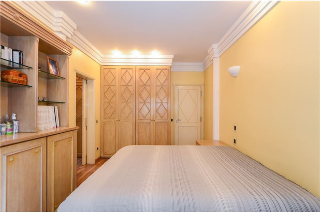 Imagem Apartamento com 4 Quartos à Venda, 270 m² em Saúde - São Paulo Imagem Apartamento com 4 Quartos à Venda, 270 m² em Saúde - São Paulo
