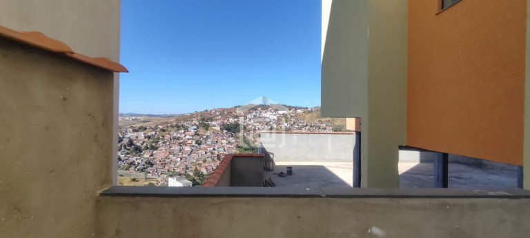 Imagem Imóvel com 3 Quartos à Venda, 66 m² em Jardim Vitória V - Poços De Caldas
