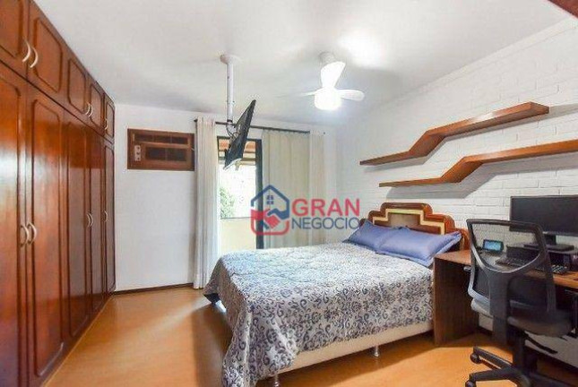 Imagem Casa com 5 Quartos à Venda, 385 m² em Ahú - Curitiba