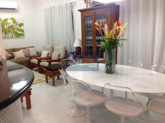 Casa com 3 Quartos à Venda, 150 m² em Enseada - Guarujá