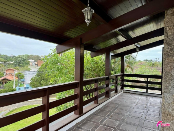 Foto do imóvel Casa com 4 Quartos à Venda, 340 m² em Cacupé - Florianópolis