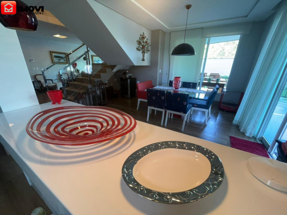 Imagem Casa com 14 Quartos à Venda, 550 m² em Manguinhos - Serra Imagem Casa com 14 Quartos à Venda, 550 m² em Manguinhos - Serra