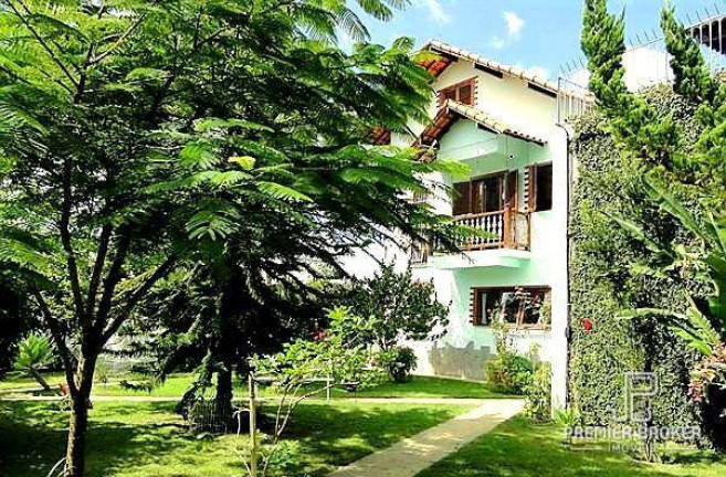 Imagem Casa com 3 Quartos à Venda, 460 m² em Golfe - Teresópolis