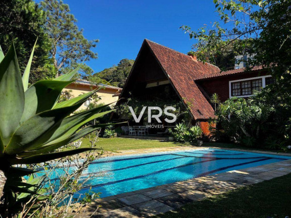 Casa com 7 Quartos à Venda, 274 m² em Carlos Guinle - Teresópolis