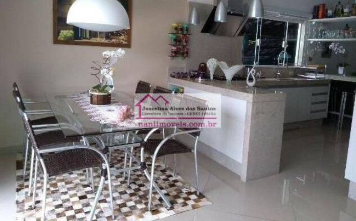 Imagem Casa com 4 Quartos à Venda, 300 m² em Jardim Britânia - Caraguatatuba Imagem Casa com 4 Quartos à Venda, 300 m² em Jardim Britânia - Caraguatatuba