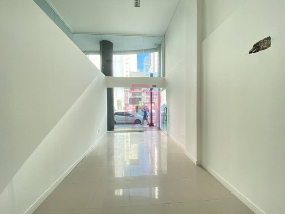 Imagem Sala Comercial para Alugar, 69 m² em Centro - Balneário Camboriú Imagem Sala Comercial para Alugar, 69 m² em Centro - Balneário Camboriú